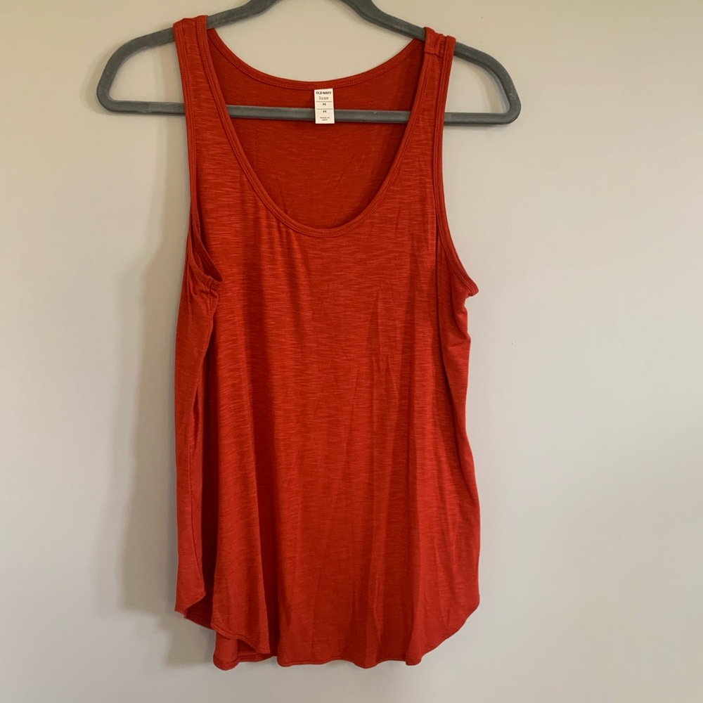 red tank top